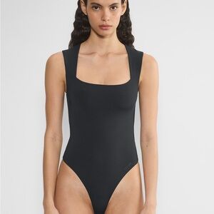 Aritzia Original Contour Esteem Bodysuit